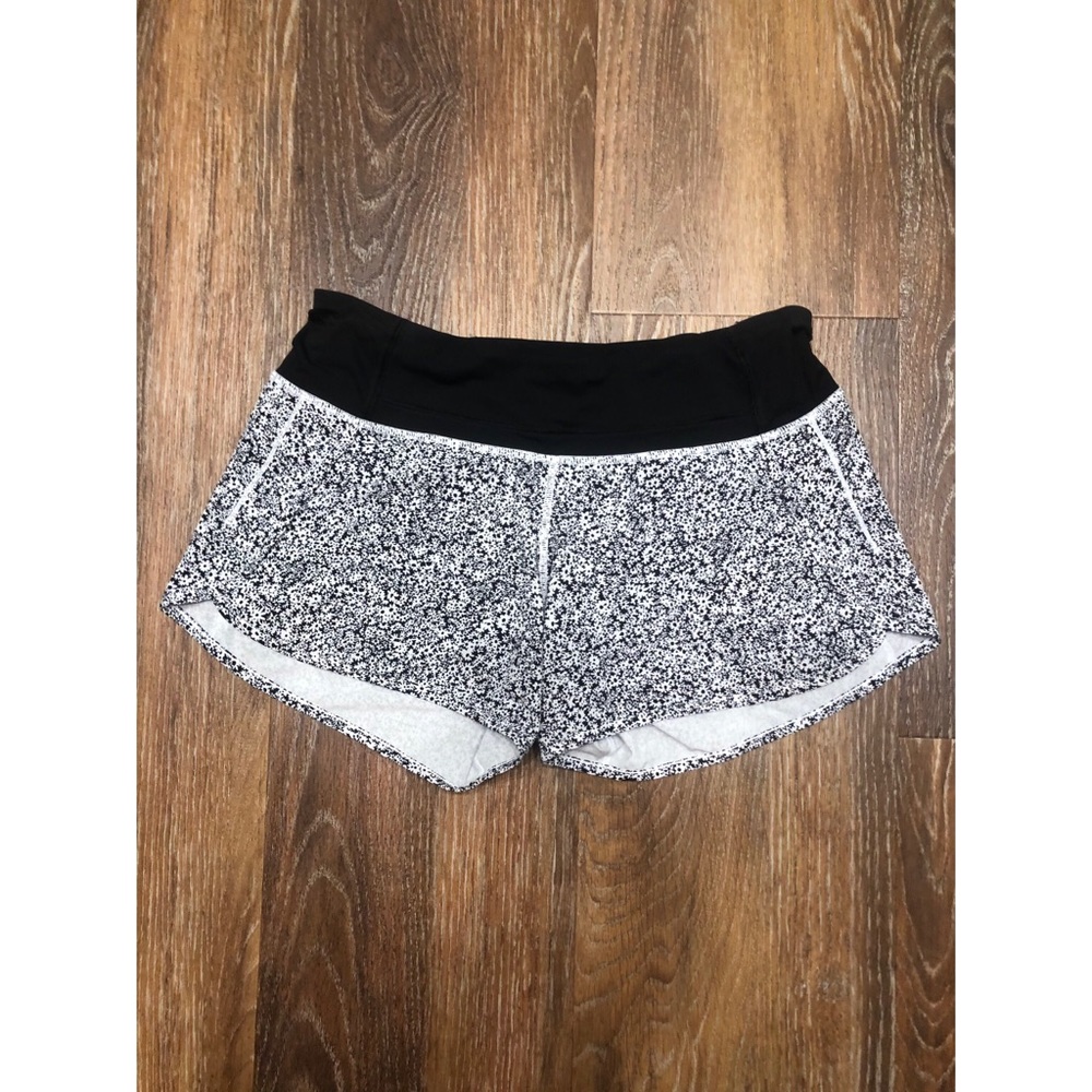 💜Lululemon floral shorts